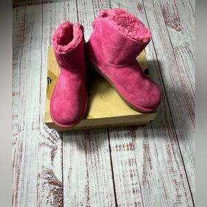 Koolaburra by Ugg Pink Suede Koola Star Boots new with box size 2 girls